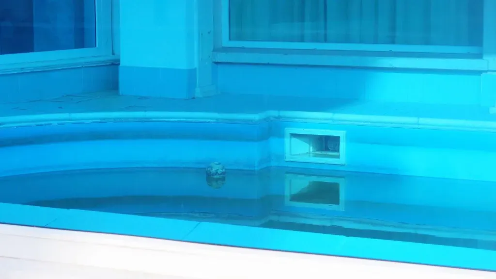 Kiedy warto wymienić liner basenowy